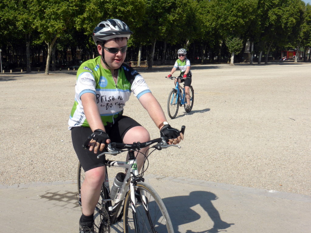Bordeaux 2015 PROPS : le 1er cycliste arrive